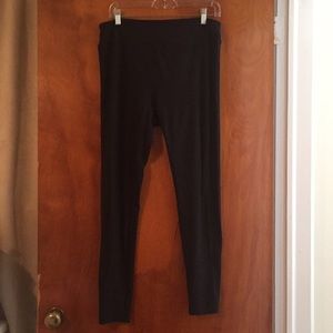 LuLa Roe “Black TC leggings”